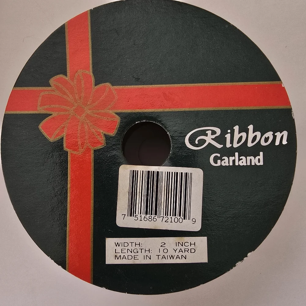 Ribbon Garland set vintage